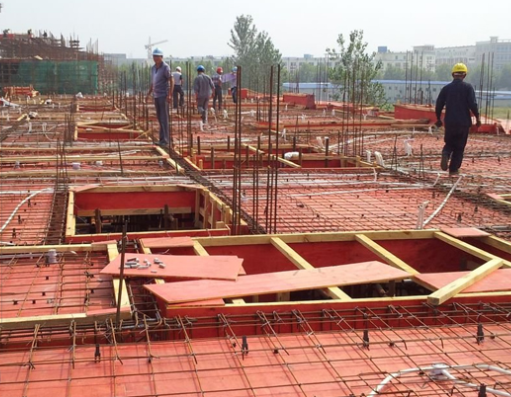 实时关注建筑模板价格波动趋势合理控制工程成本